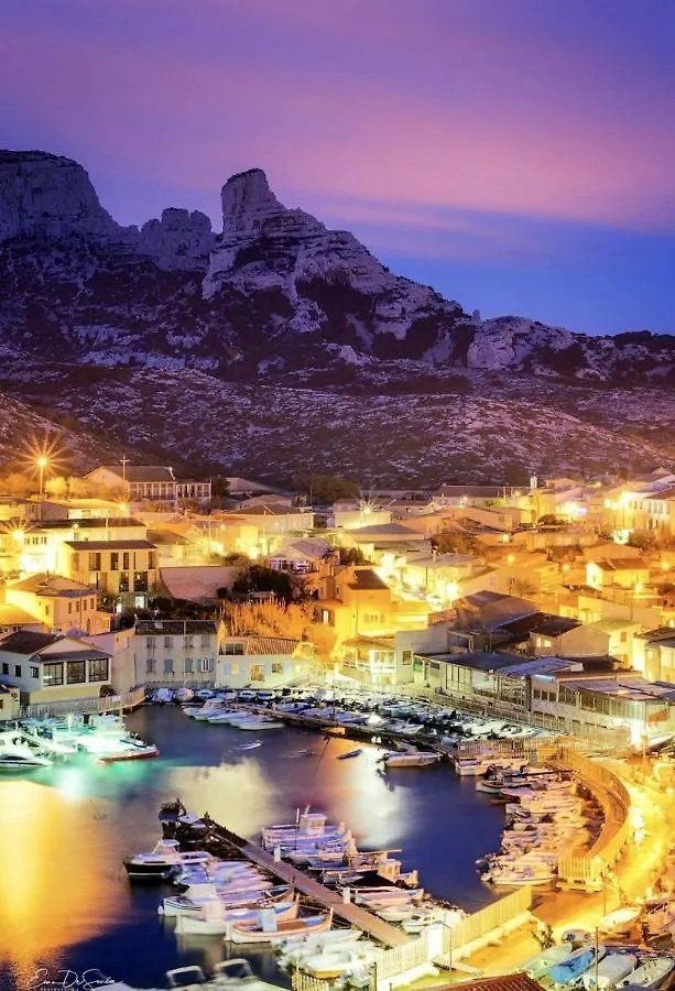 Maison Chaleureuse Au Coeur Des Calanques De Marseille + Jardin. 0*,  צרפת